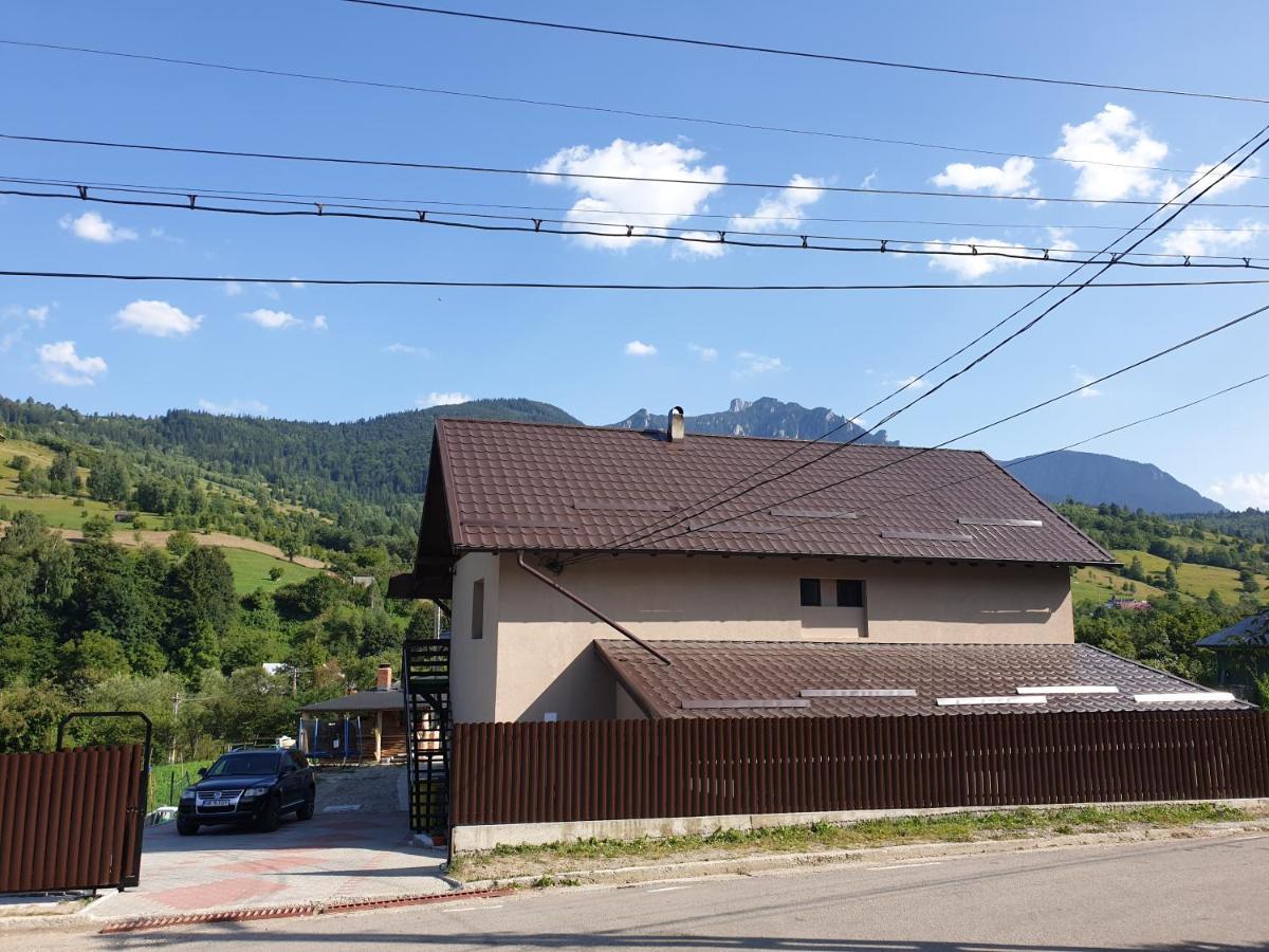 Casa Tucan Ceahlău Exterior photo